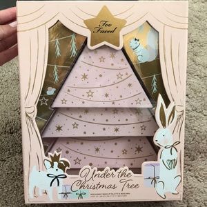 Too Faced Christmas palettes